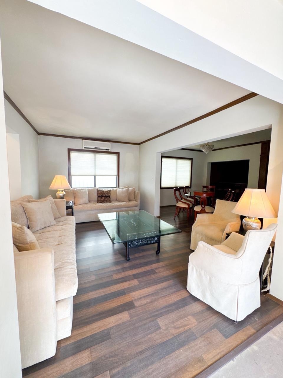 Suite Pitic — La unidad premium: 2 recámaras, 2 baños privados y entrada propia desde el patio interior.